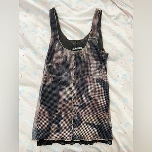 I am Gia mesh camo tank top